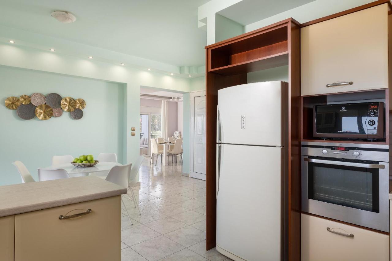 White&Blue luxury suites Ialysos  Extérieur photo